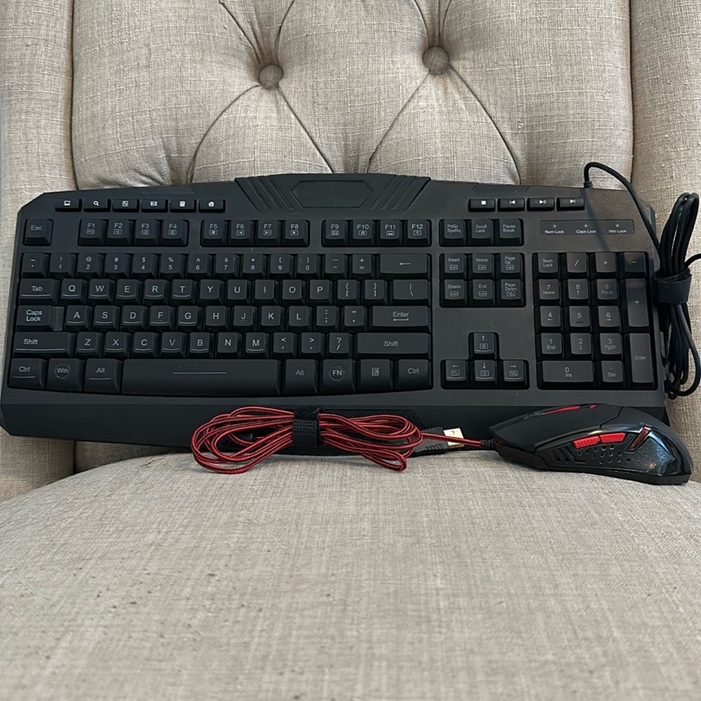 Red Dragon Corded RGB Lighting Keyboard and Mouse